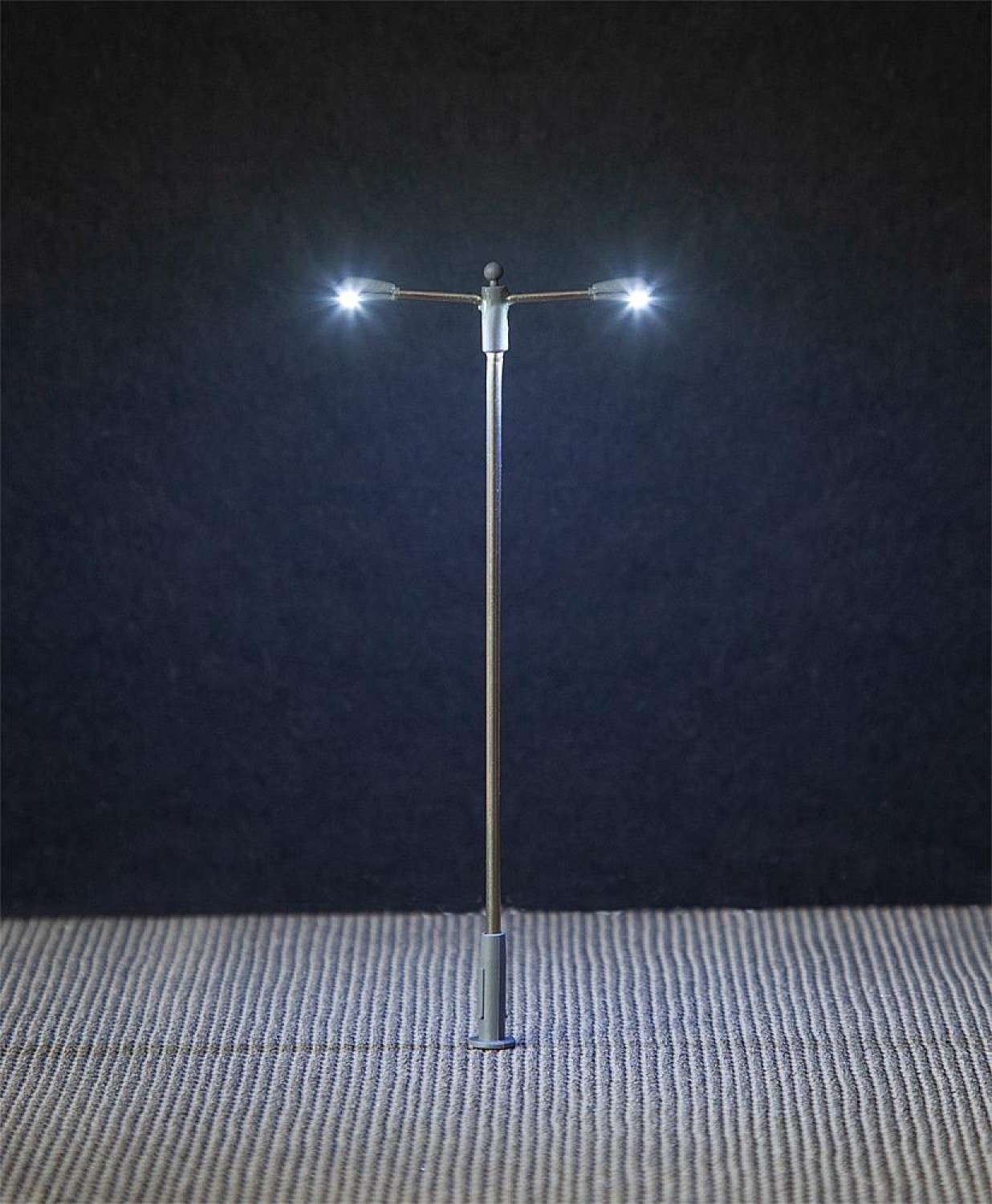 FALLER 180203 H0 LED Ansatzleuchte, Doppelausleger 