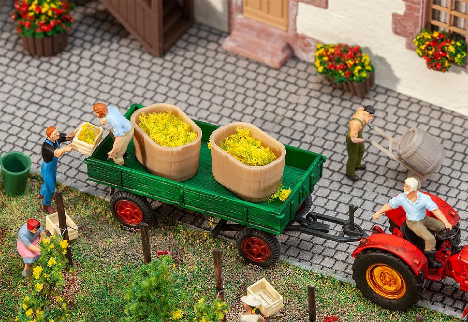 FALLER 180972 H0 2 Holzfässer und 2 Bottiche 