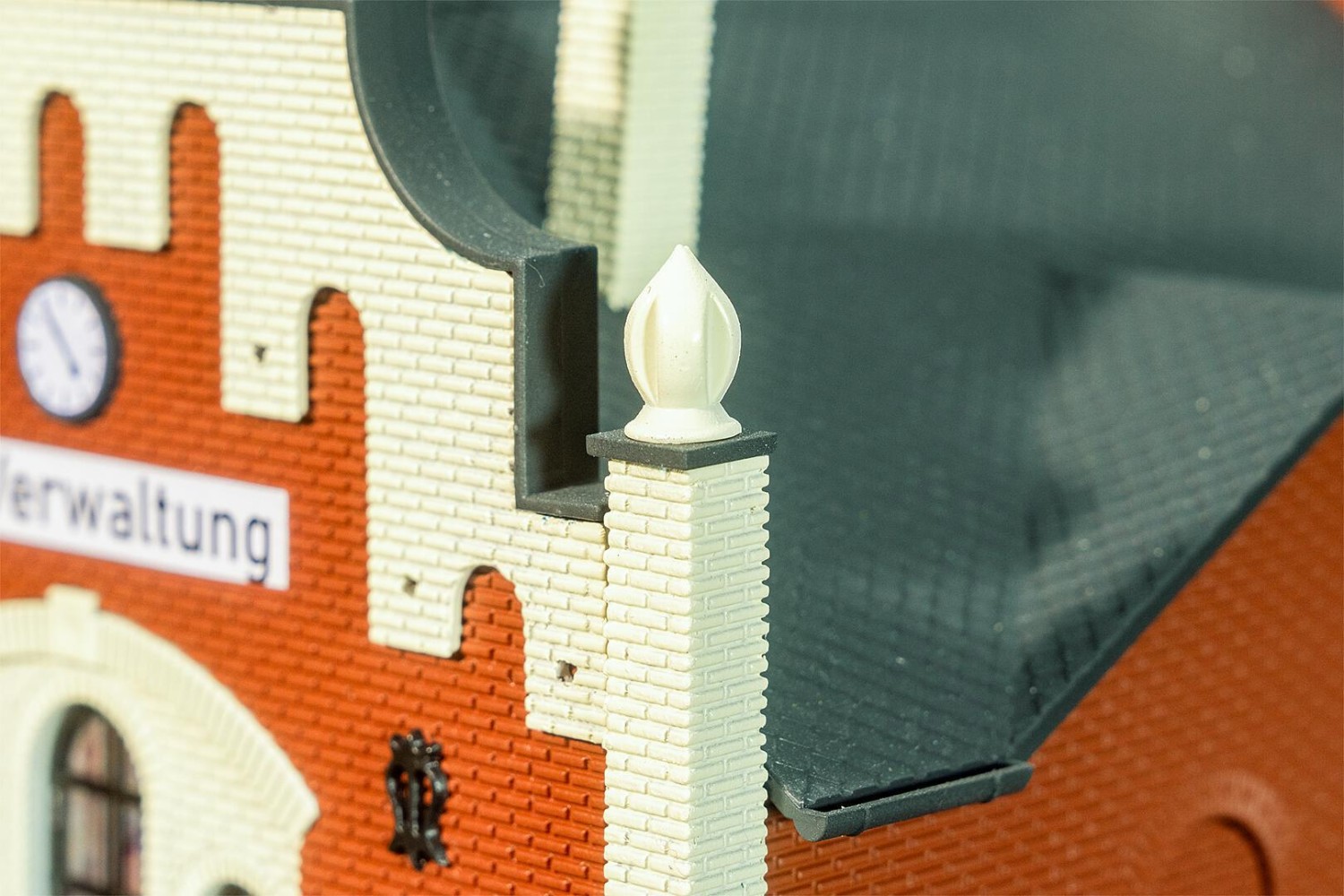 FALLER 191828 H0 DB-Verwaltungsgebäude 