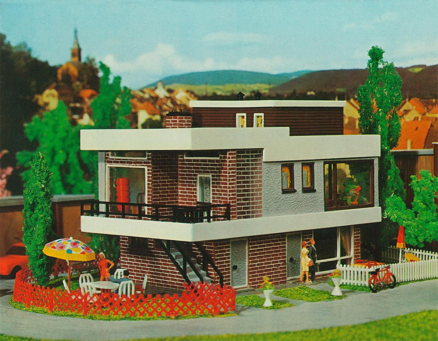 FALLER 109257 H0 B-257 Modernes Haus mit Flachdach 