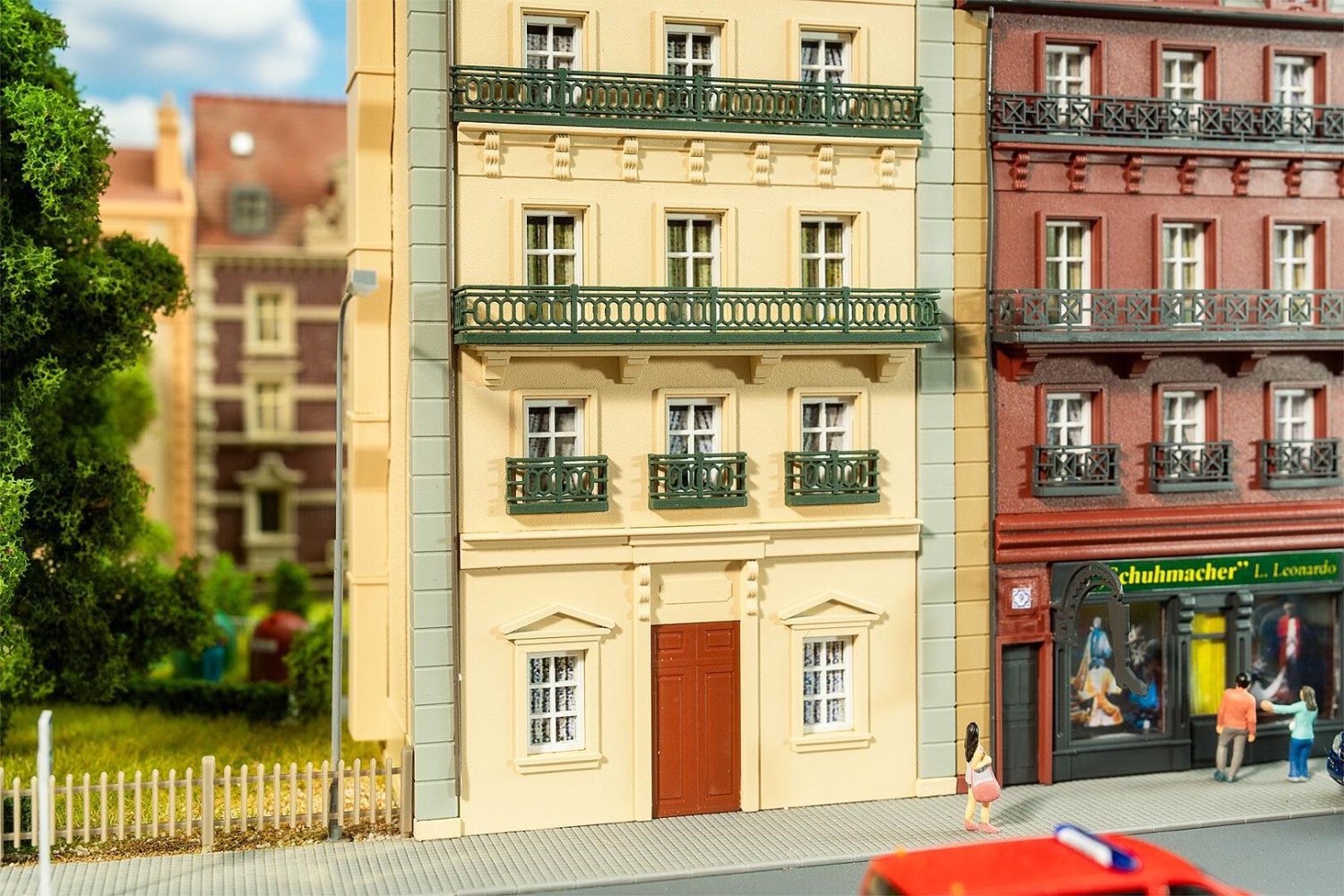 FALLER 130712 H0 Stadthaus, 6-stöckig 