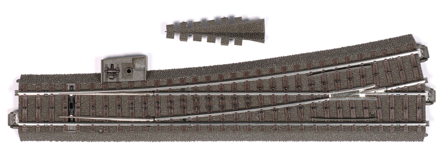 Märklin 24711 H0 C-Gleis Weiche links 12,1° 