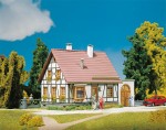 FALLER 130215 H0 Fachwerkhaus mit Garage 